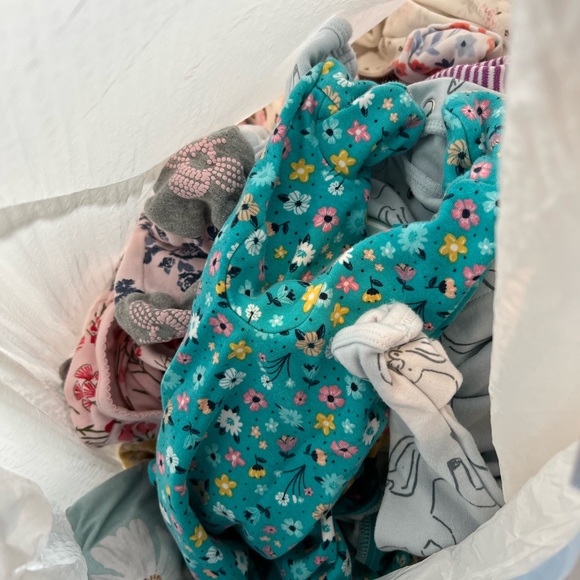 Newborn clothes (onesies, outfits, sleepers) - Picture 2 of 2